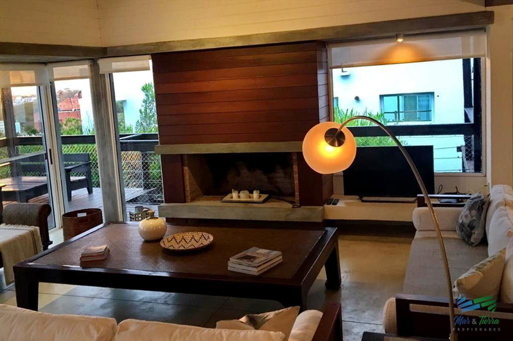Venta y alquiler casa 6 dormitorios en El Chorro Manantiale