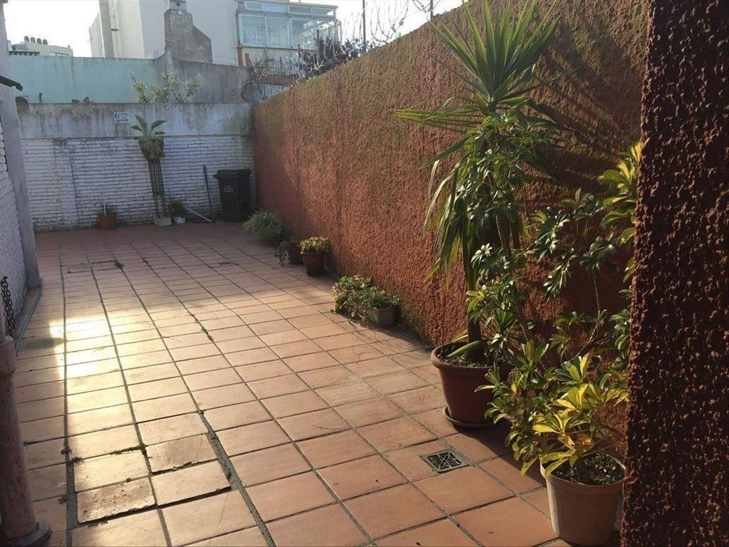 Venta casa en Punta Gorda, sobre Rambla