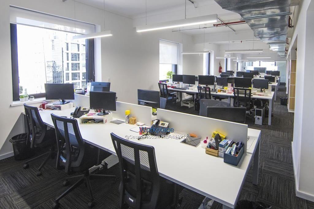 Alquiler Oficinas - Victoria Plaza  - Ciudad Vieja