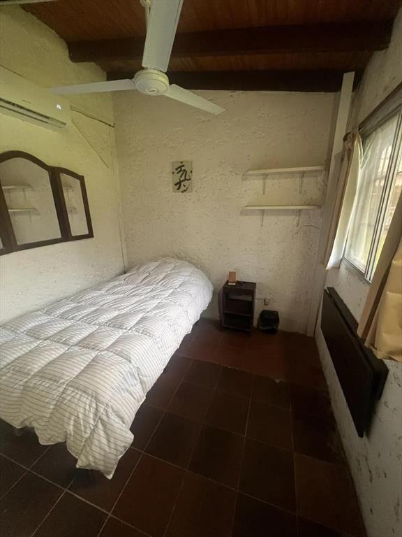Venta Casa 4 dormitorios con amplio terreno cercana a la pl