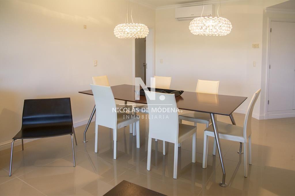 Lindo departamento de 2 pisos con agradable vista