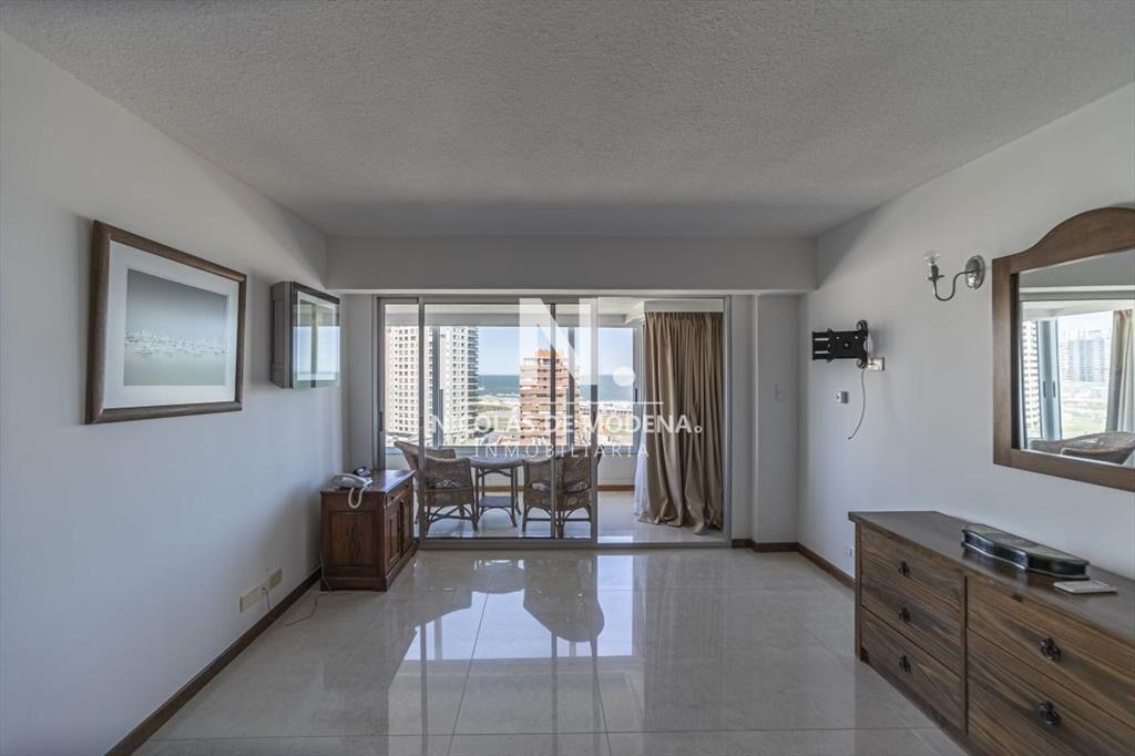 Hermoso Departamento en venta frente al mar.