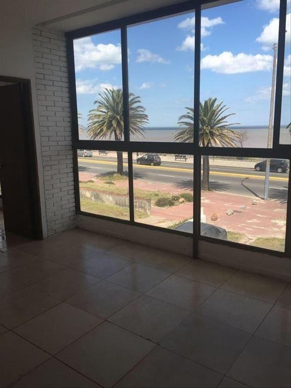 Venta casa en Punta Gorda, sobre Rambla