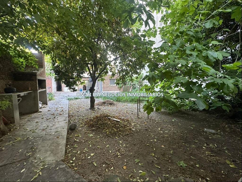 Venta casa a reciclar Atahualpa Prado 4 dormitorios fondo