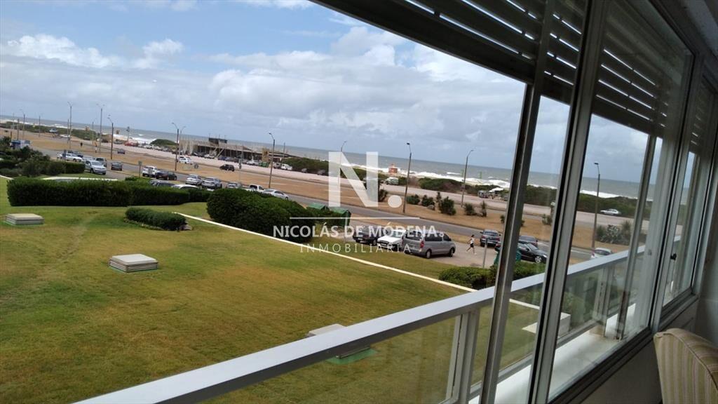 Gran oportunidad de compra en Tiburon, de 3 en