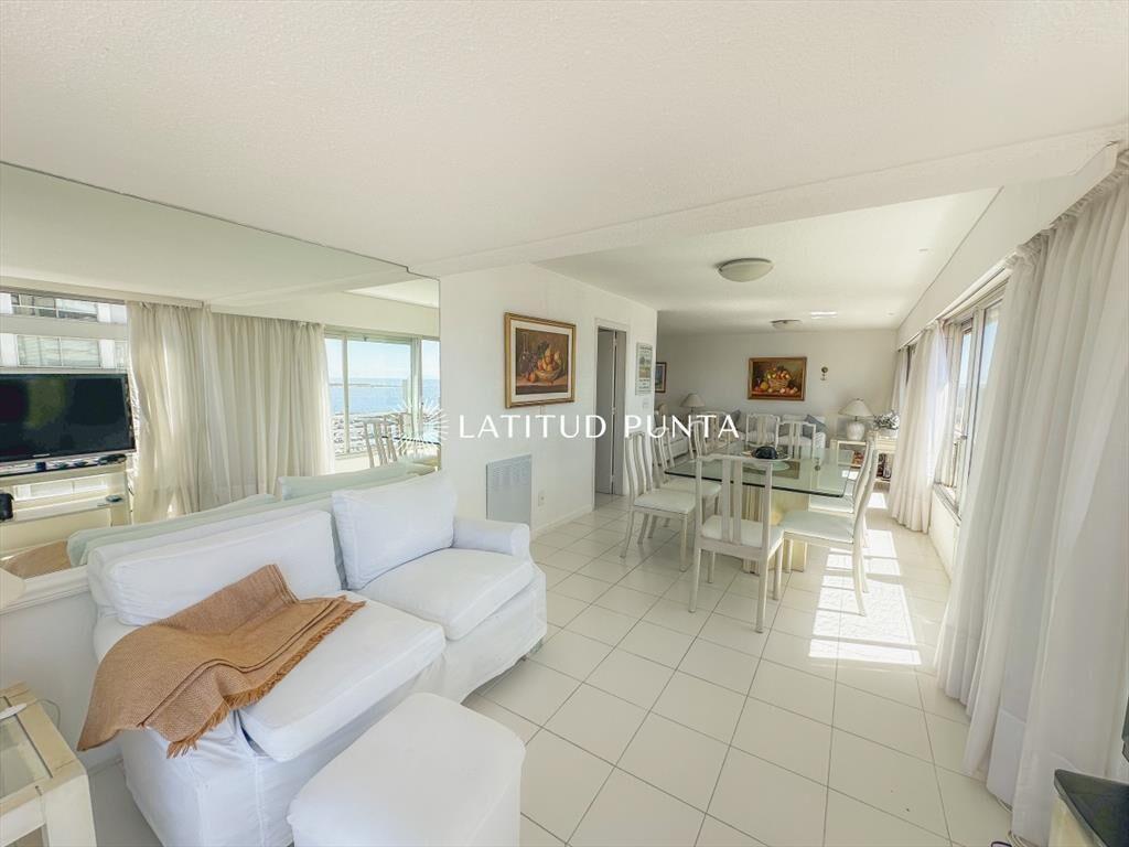 Apartamento en Peninsula, 3 dormitorios y