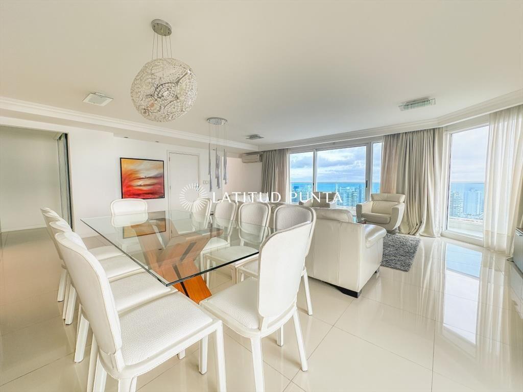 Apartamento de 3 suites más dependencia en Mansa
