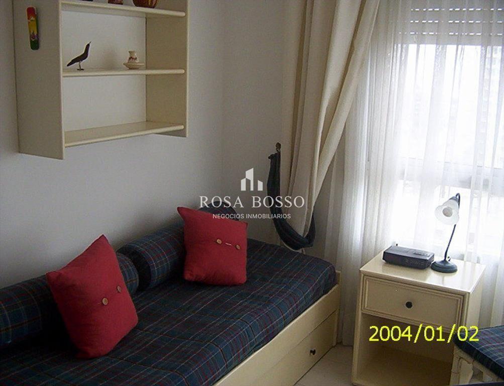 Apartamento en Brava, 2 dormitorios *