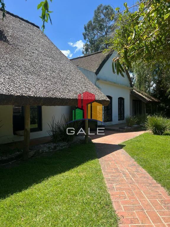 Amplia casa a la venta en Punta del Este de 6 dormitorios e
