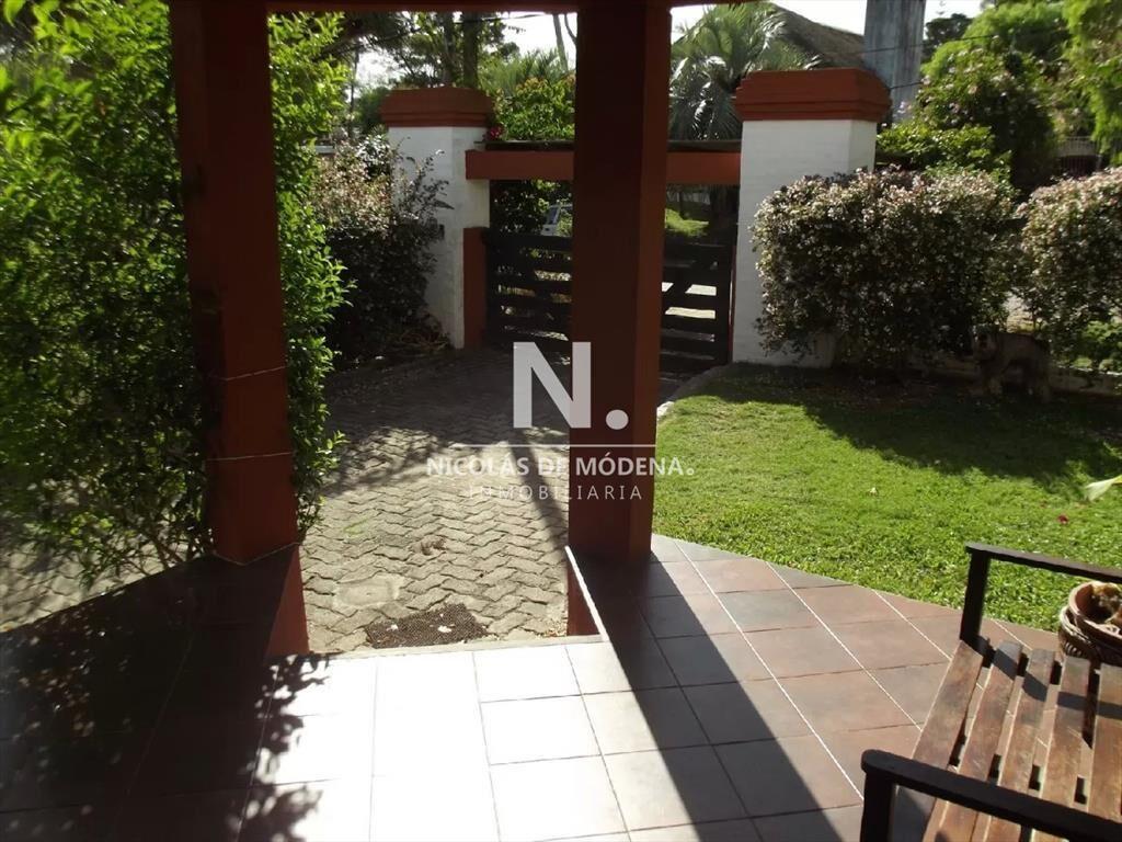 Casa de 4 dormitorios en Pinares, Punta del este