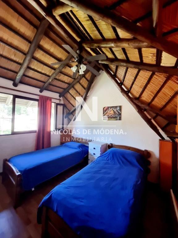 Casa de 4 dormitorios en Pinares en Venta. Punta del Este