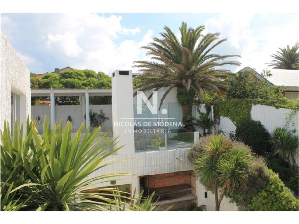 Casa en venta con vista al mar.