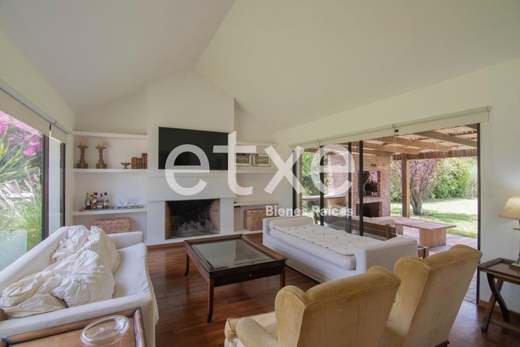 Casa en Venta en Lomas de Carrasco...