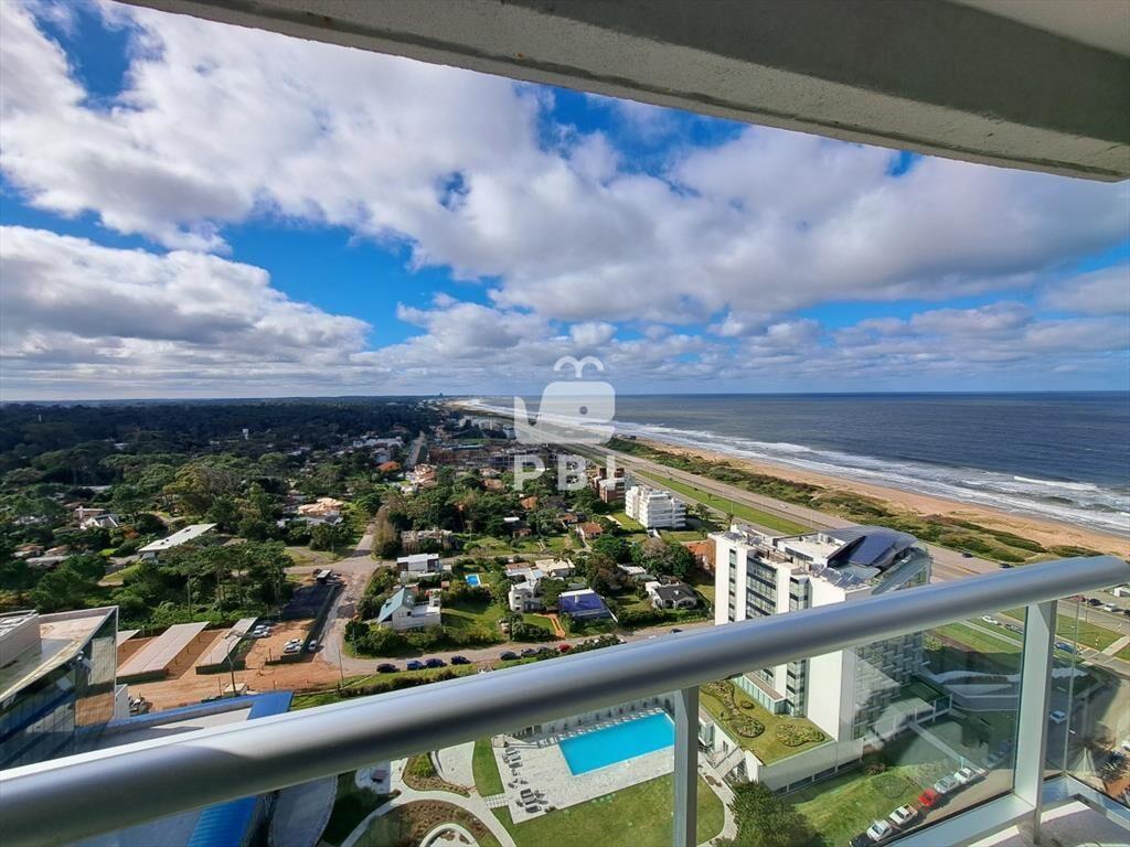 Alquiler de apartamento 2 dormitorios en Punta del este, Ma