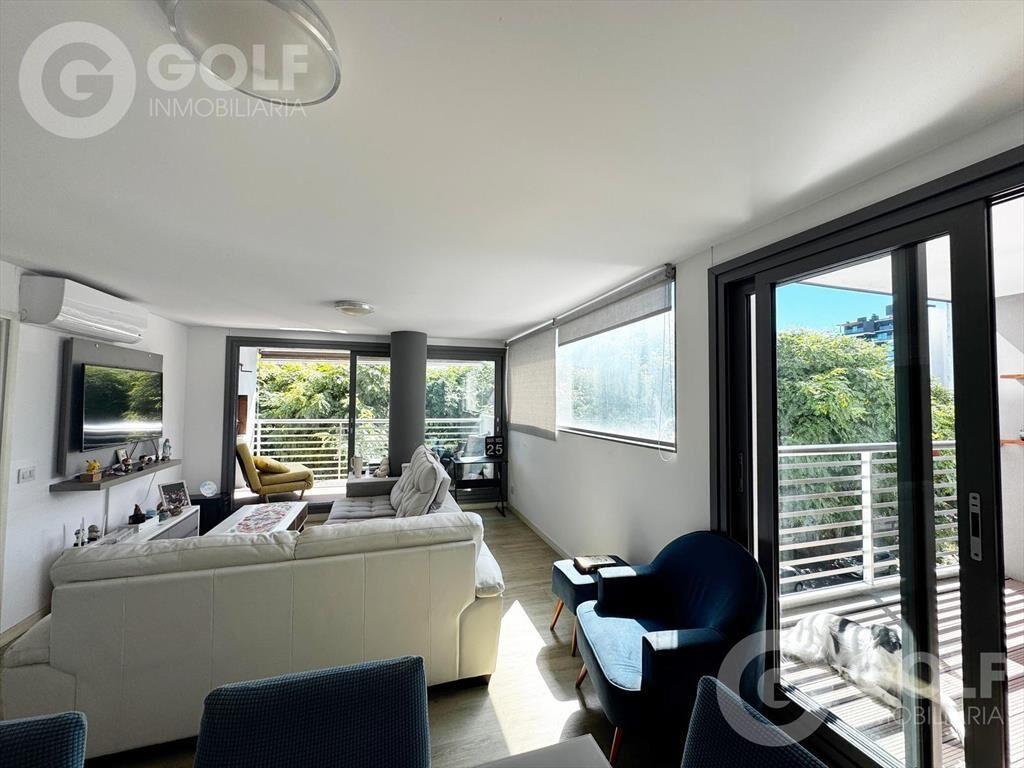 Venta de apartamento de 3 dormitorios CON RENTA y 2 cochera