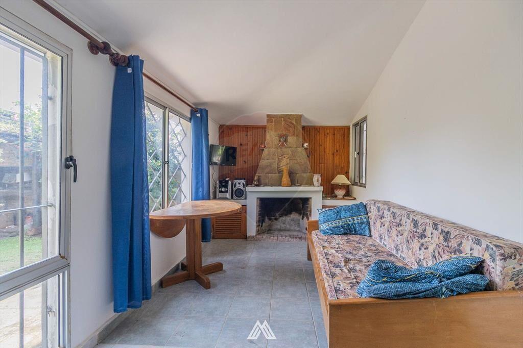 Venta casa dos dormitorios y garaje en San Luis