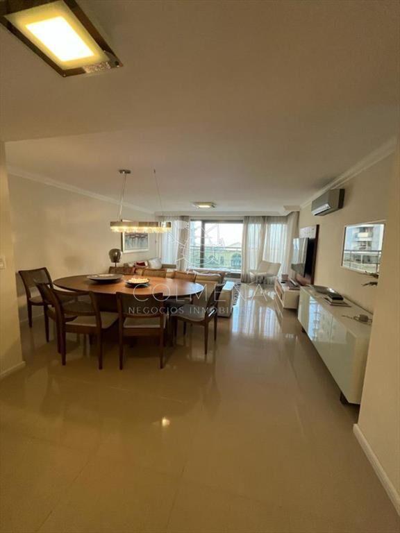 VENTA  Y ALQUILER DE MODERNO APARTAMENTO DE 3 EN