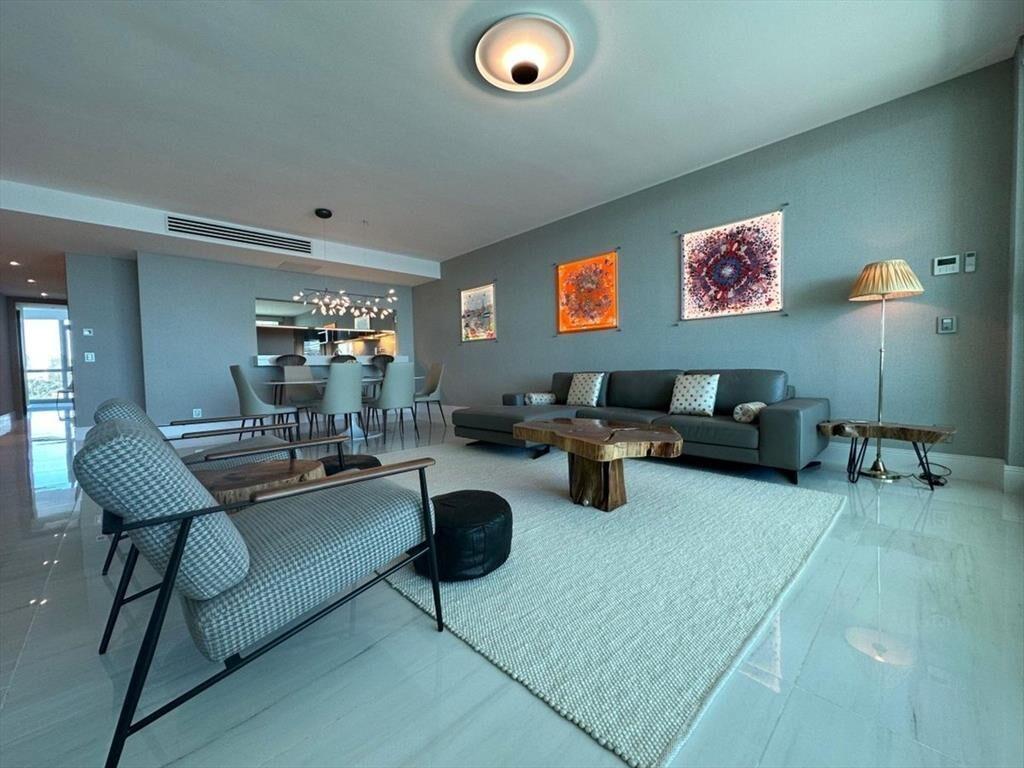 Apartamento 3 dormitorios en alquiler en Fendi