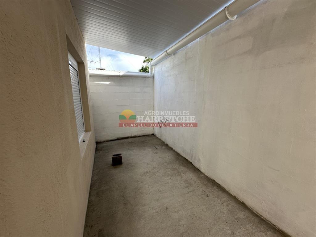 Alquiler en Canelones, 2 dorm, cocina comedor a