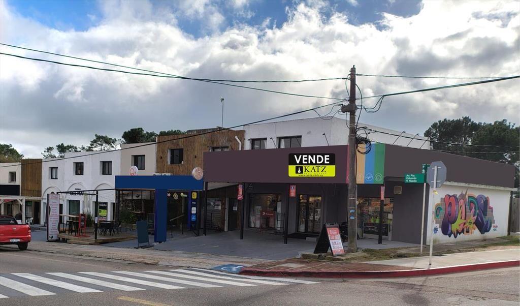 Ruta 10, gran esquina corazón de la Barra, 9 mts de frente