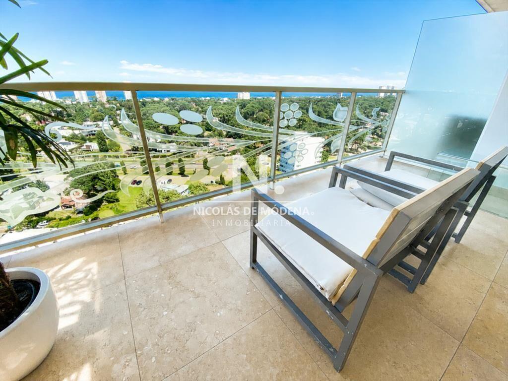 Vende apartamento de 2 dormitorios en Roosevelt,