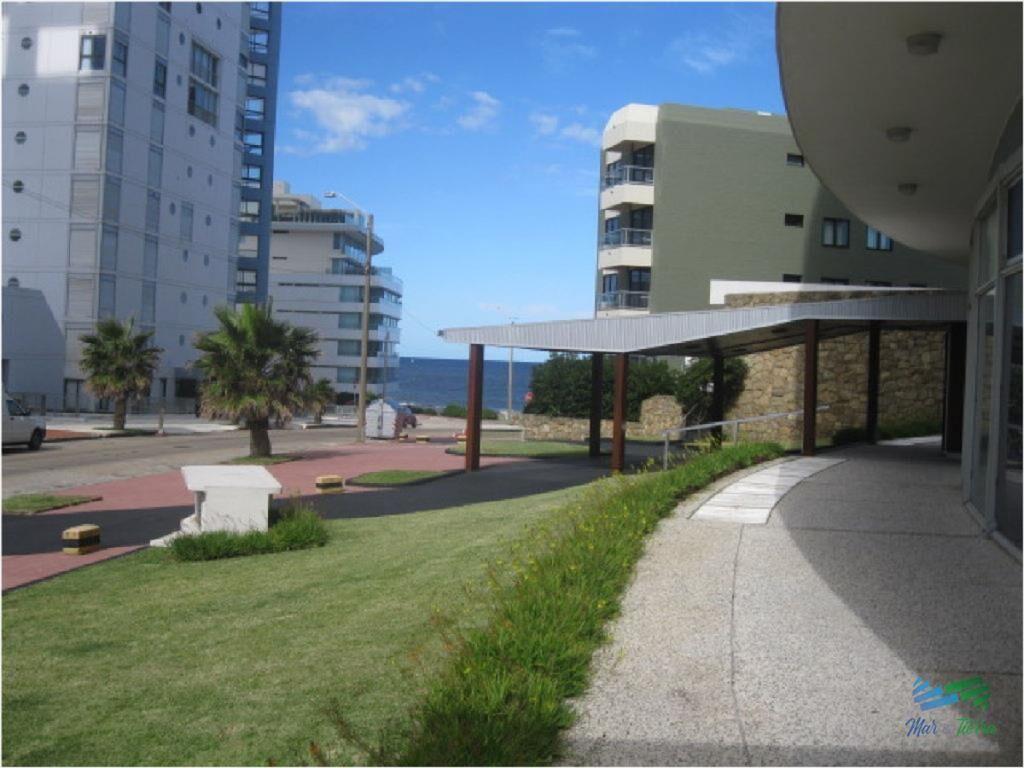 Apartamento en Peninsula, 2 dormitorios *
