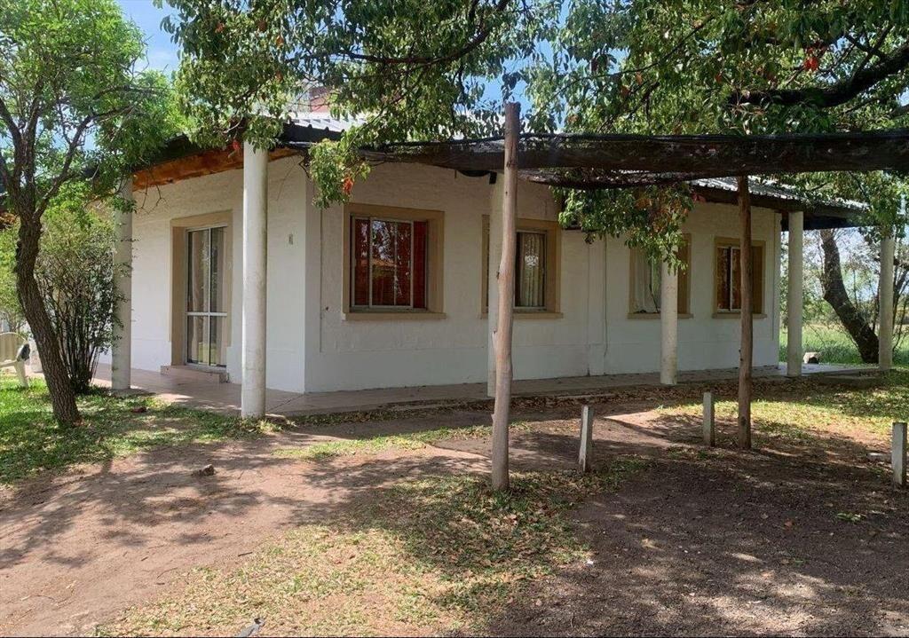 Venta de casa principal y 4 Bungalows en un mismo padron en