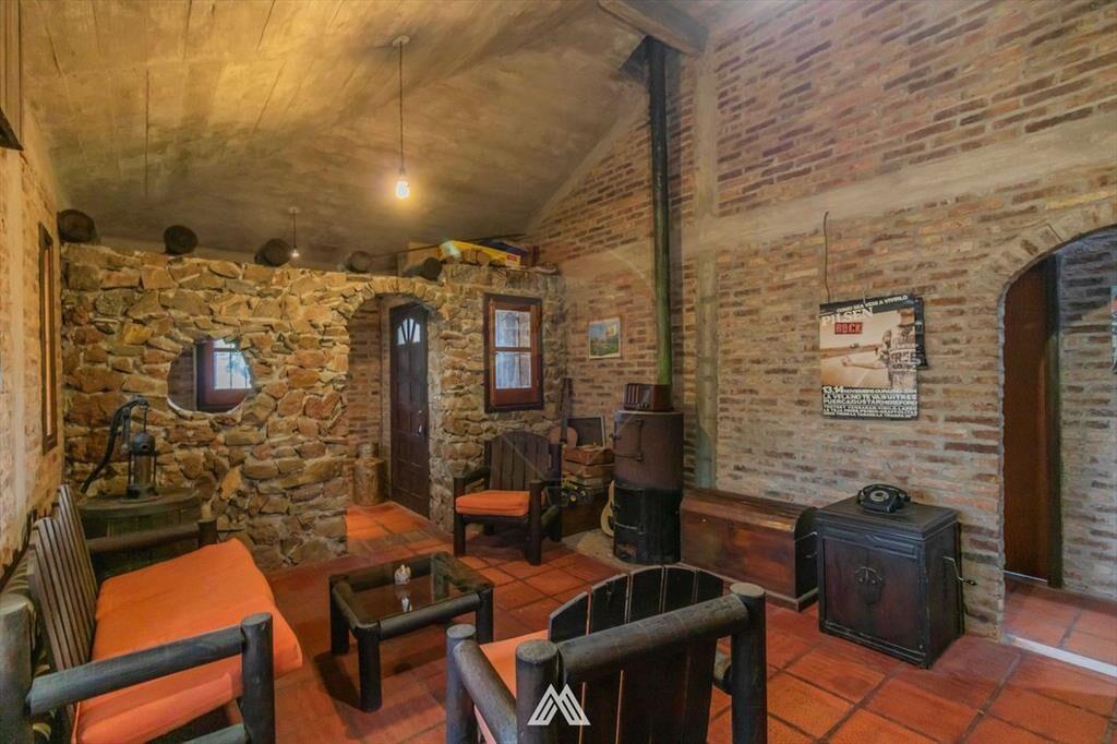 Venta Casa amplia y sólida Barrio Talar Pando