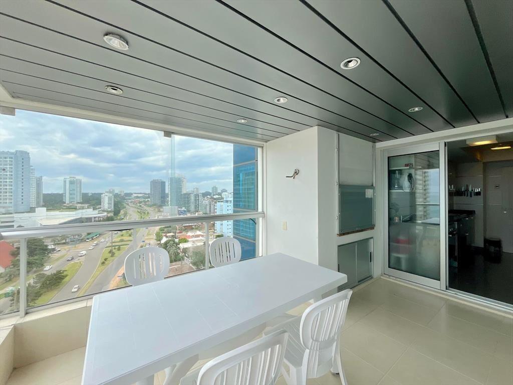 Apartamento de 2 dormitorios en alquiler de verano