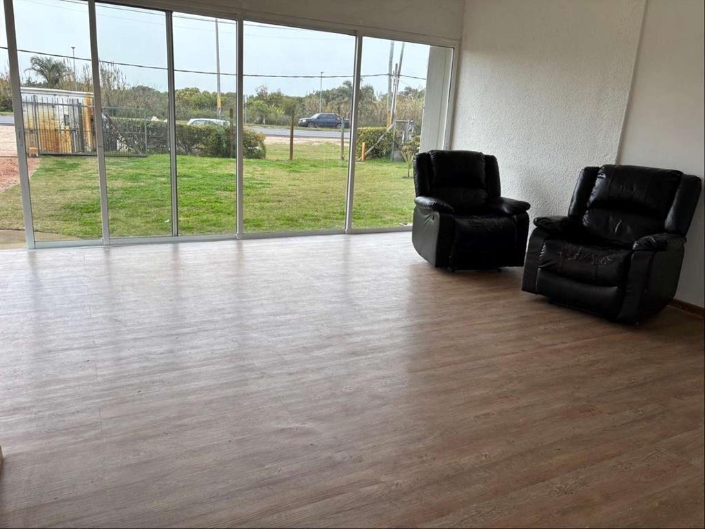 SOBRE RAMBLA CHALET 5 DORMITORIOS + SERVICIO Shangrilá Alqu