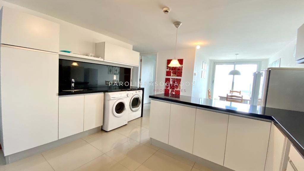 Apartamento en venta de 3 dormitorios en Tiburón