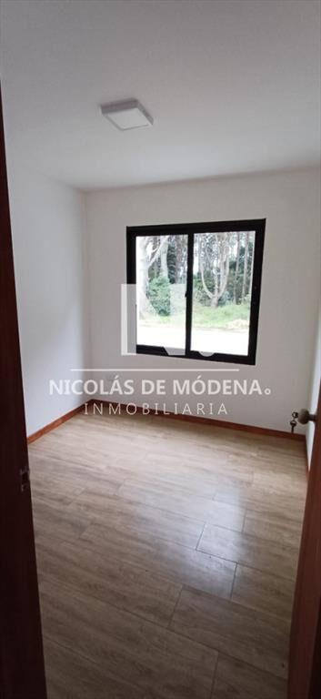 Casa de 3 dormitorios en Parque Burnett a la a