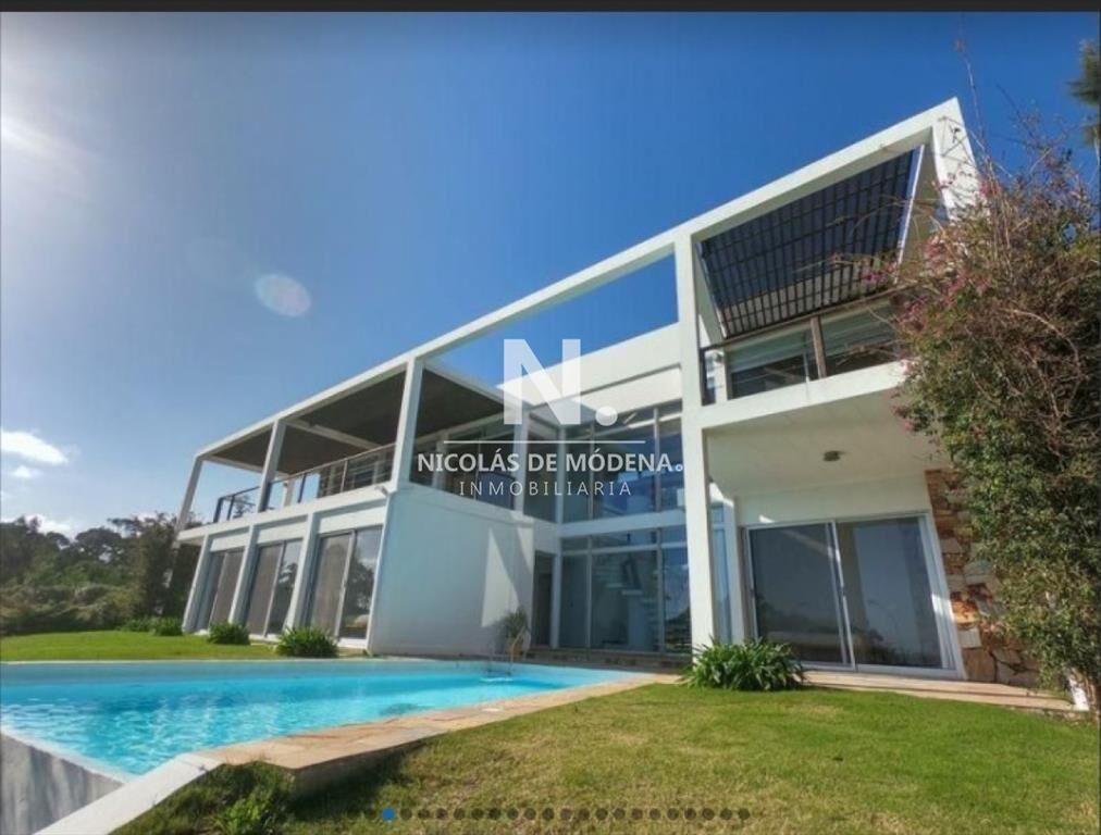 Casa en venta, hermosa vista.
