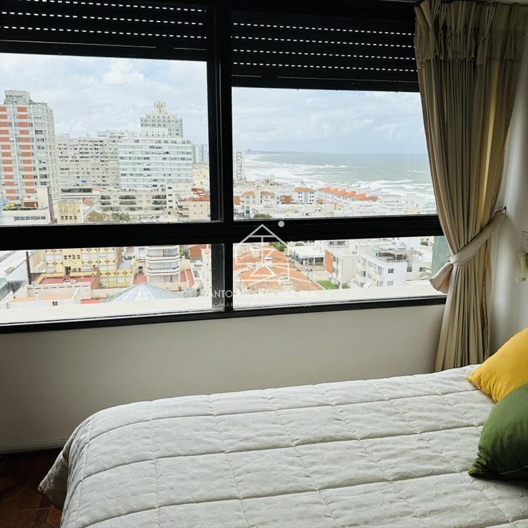 Alquiler y Venta  de apartamento de 3 dormitorios en Punta
