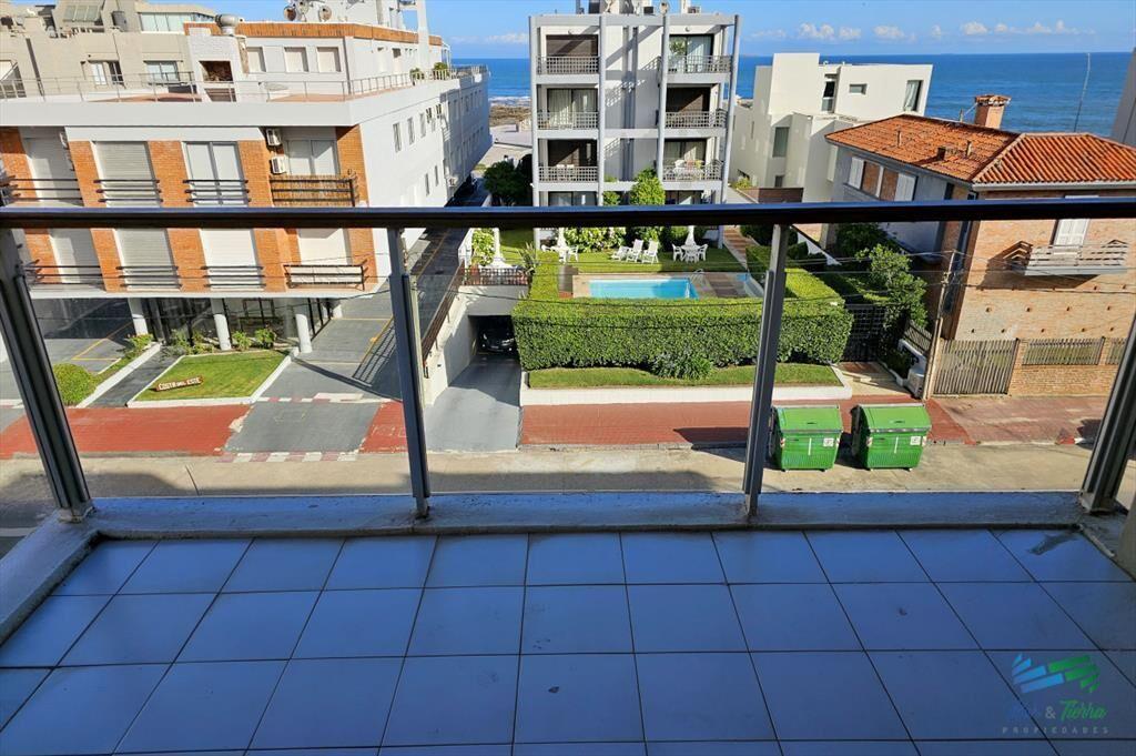 Apartamento en Peninsula, 2 dormitorios *