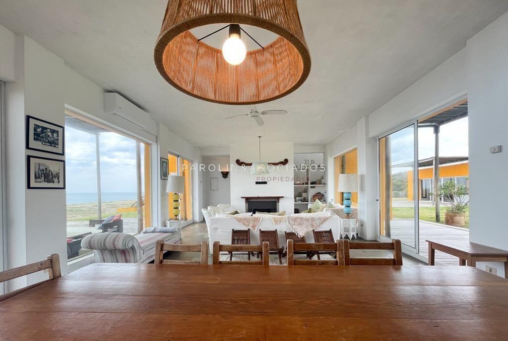 Casa de 5 dormitorios en venta en BahÃ­a del Pinar, Punta d