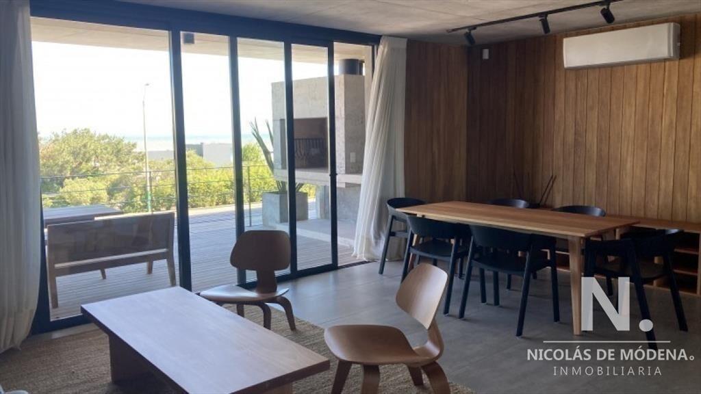 Apartamento de 2 dormitorios en Manantiales con vista al ma