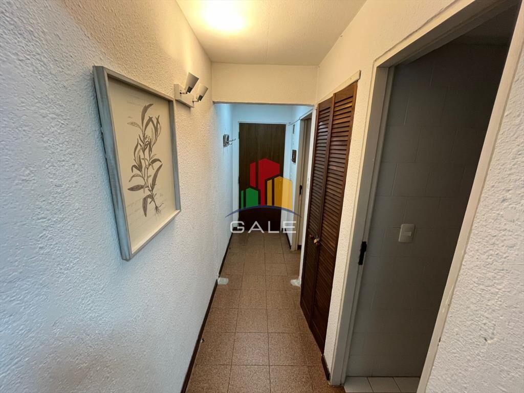 Vende apartamento de 2 dormitorios en Punta del