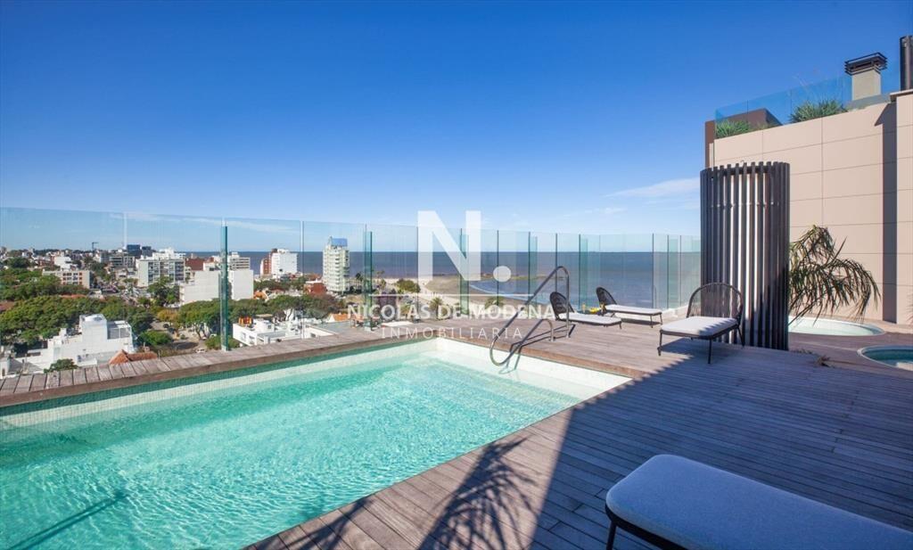 Apartamento en venta de 3 dormitorios al frente con vista a