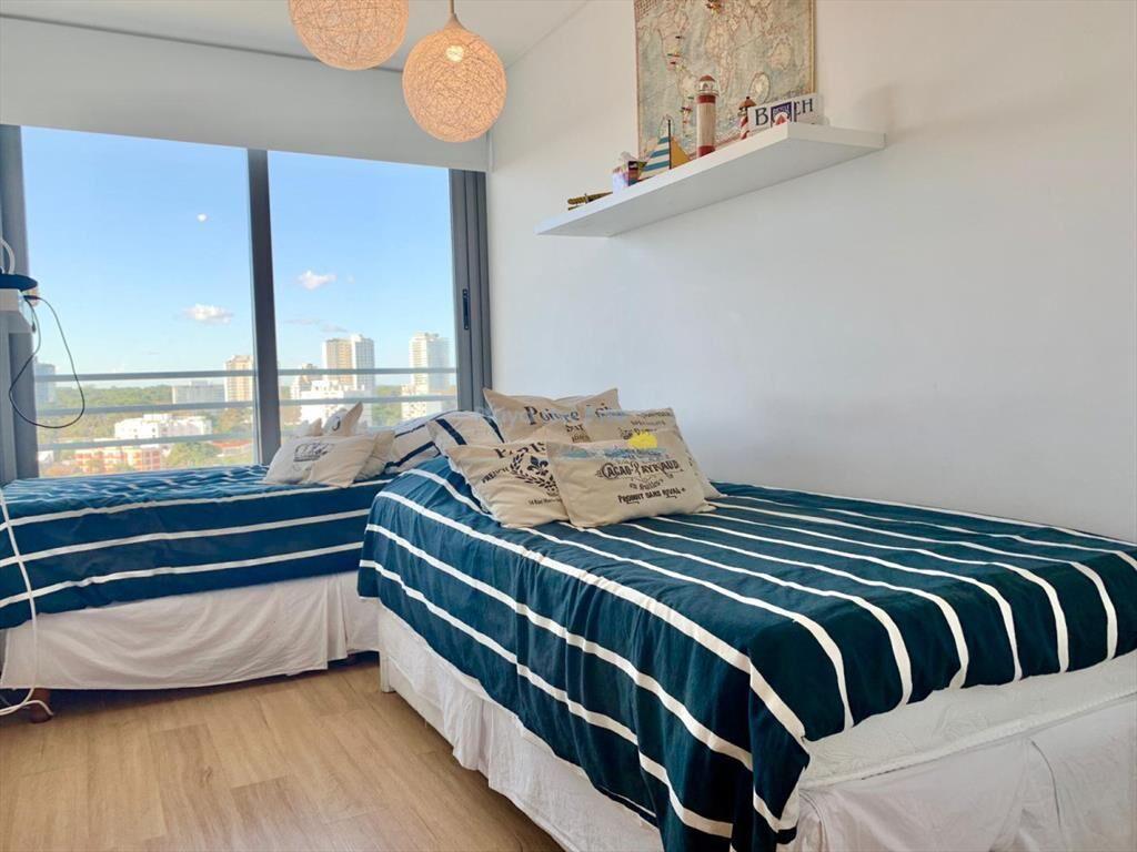 Venta de excelente Apartamento de dos Playa Mansa