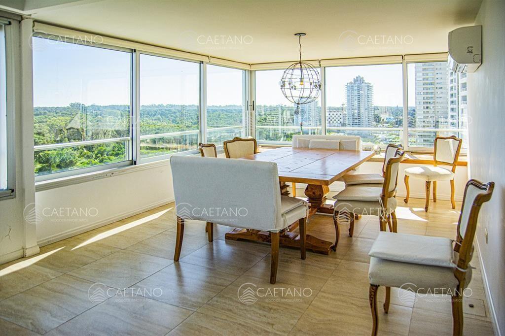 Excelente departamento en Punta del Este