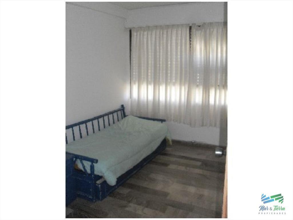 Apartamento en Brava, 3 dormitorios *