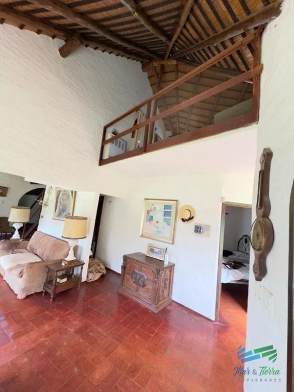 En venta cabaña con gran terreno, piscina y de