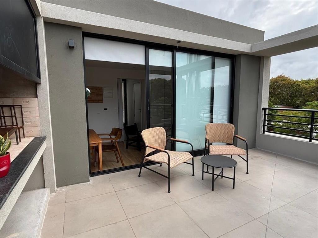 Venta apartamento 2 dormitorios 2 baños y parrillero Avenid
