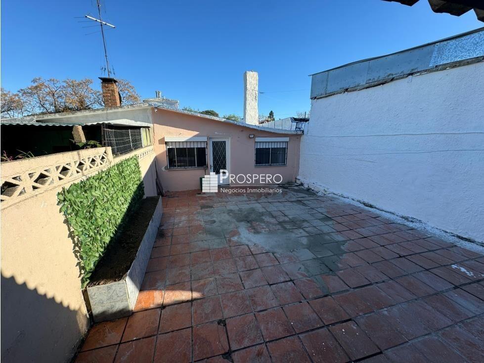 AL1918 venta casa 2dorm Sayago, patio c/renta