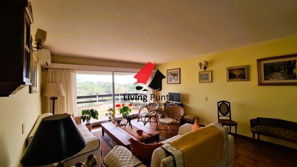Apartamento en Roosevelt, 3 dormitorios *