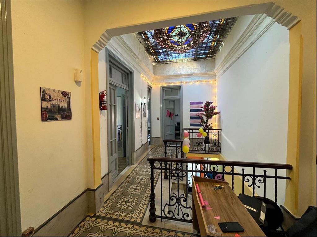Venta local + casa de altos, total 446m2.Sobre 8 de octubre