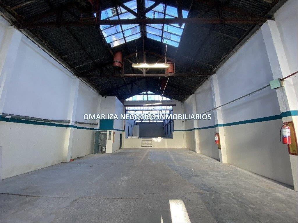 VENTA LOCAL COMERCIAL EN LA BLANQUEADA, 471M2, GALPON, DEPO