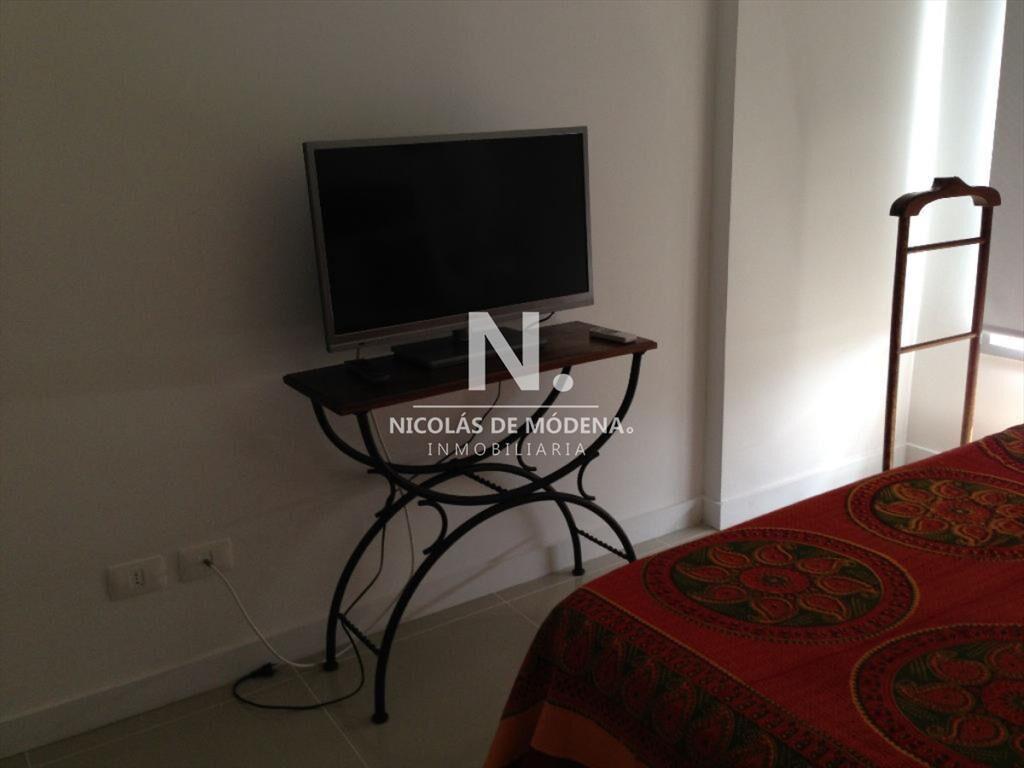 Departamento en alquiler en zona privilegiada.