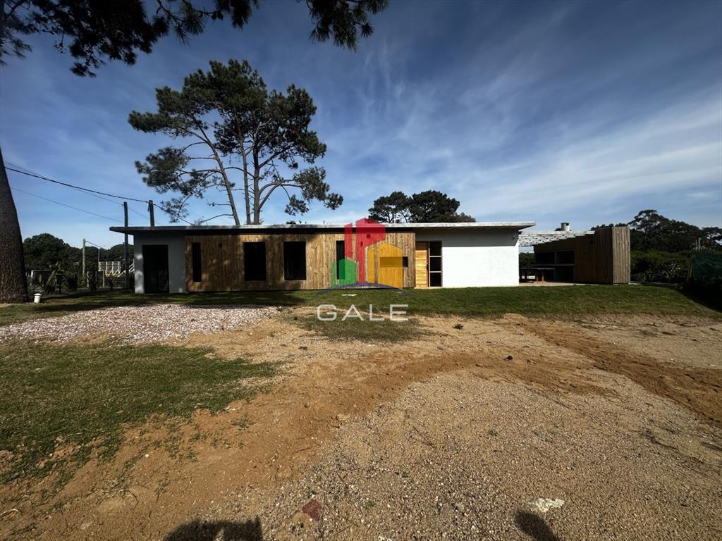 Venta casa a estrenar en barrio Club del lago